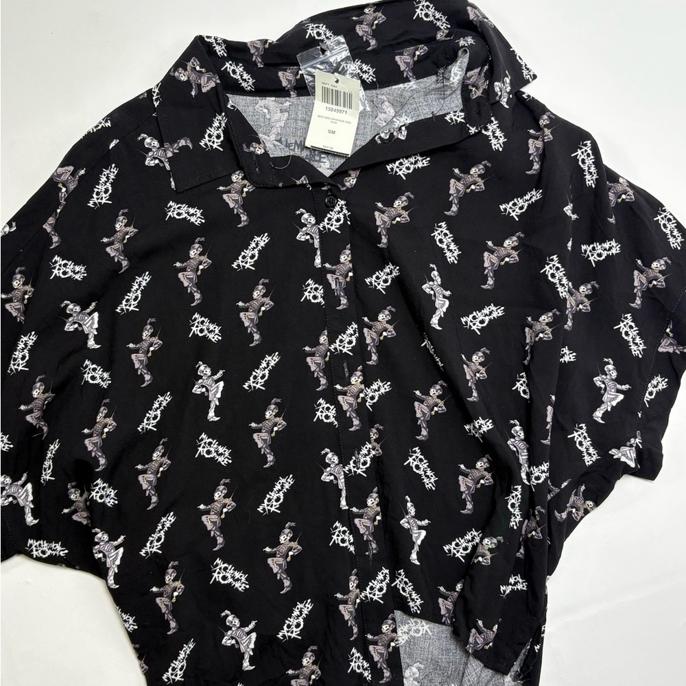 Hot Topic Black Graphic Men's Polo Shirt